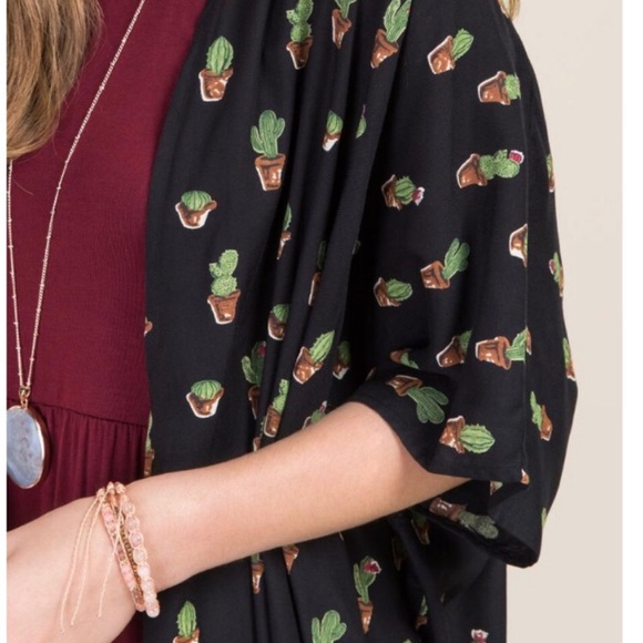 BLUE RAIN Cactus Plant Print Open Front Kimono - Picture 2 of 8